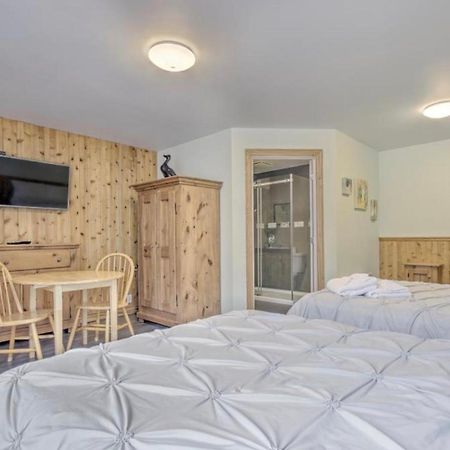 Hebergement Chez Le D Motel Saint Zenon Eksteriør bilde