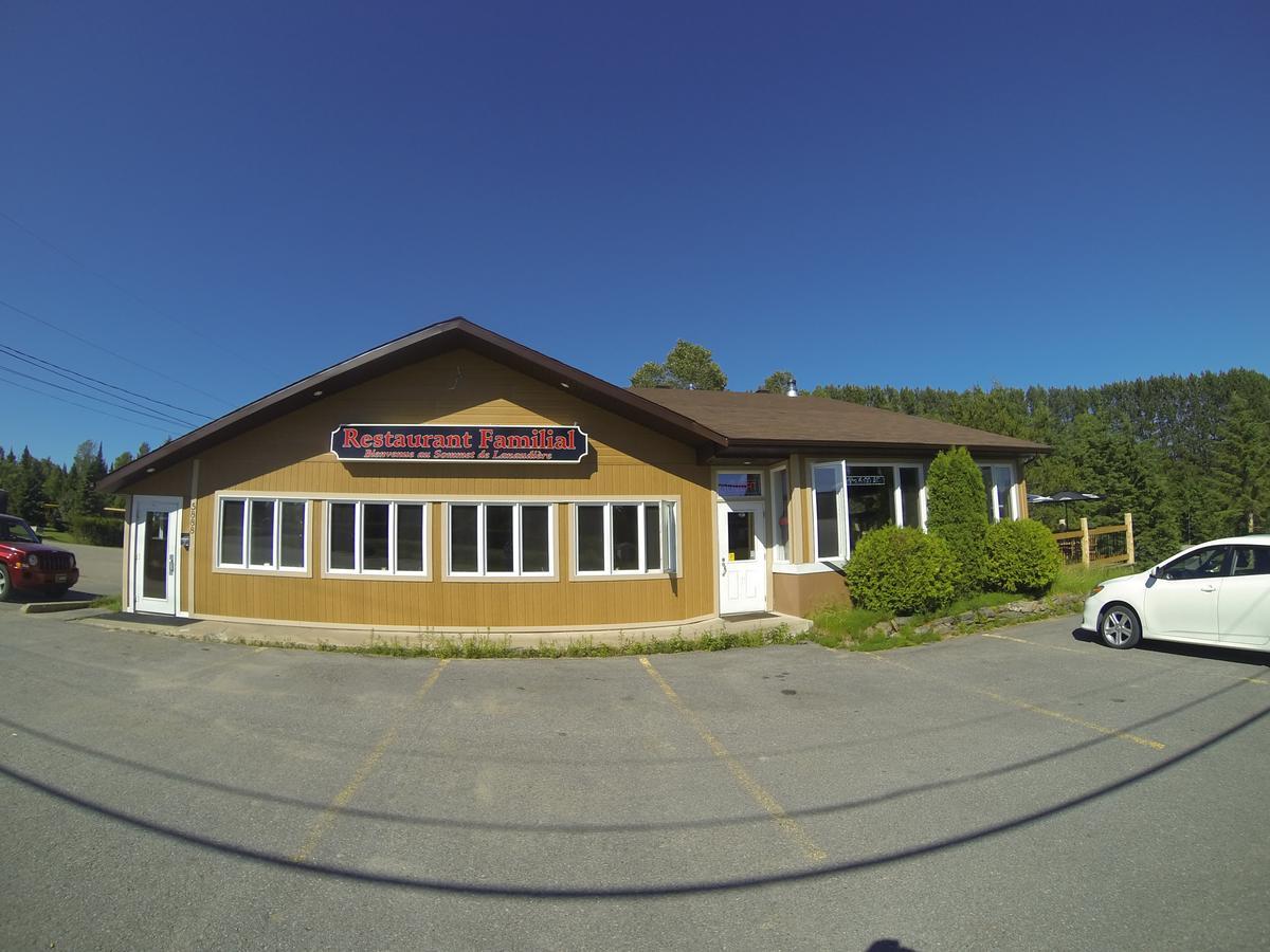 Hebergement Chez Le D Motel Saint Zenon Eksteriør bilde